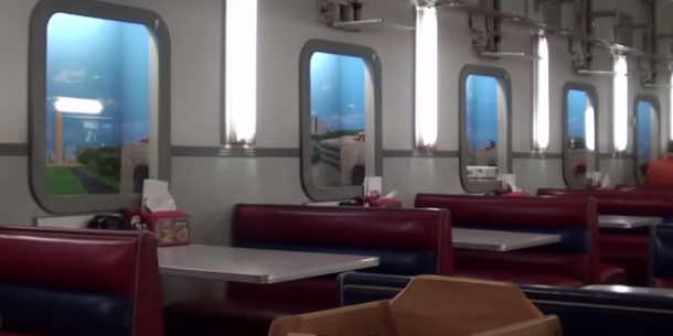 at-kansas-citys-fritz-railroad-restaurant-your-meal-is-delivered-by-tiny-trains.png