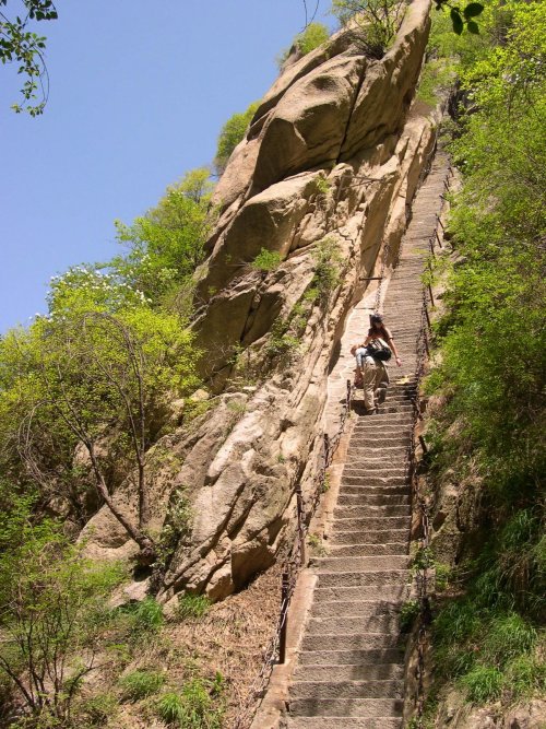 huashan.jpg