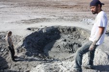 Mud pots rock video_12-29-2011_019.jpg