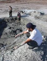 Sitting around the pot_12-29-2011_021.jpg