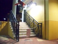 SKAEBOARDING T.jpg