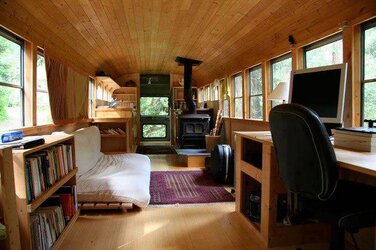 converted-bus-living-off-the-grid.jpg