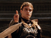 Joaquin-Phoenix-Commodus-Gladiator.png