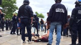 interpellation_squat_royal_2-3049381.jpg
