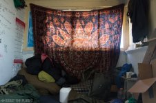 beds and covered window_10-08-2013_057.jpg