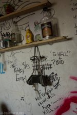 gas mask_10-08-2013_063.jpg
