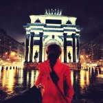 photographer-follows-girlfriend-around-the-world-holding-hand-photo-series-5.jpg