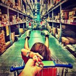 photographer-follows-girlfriend-around-the-world-holding-hand-photo-series-4.jpg