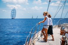 yacht-crew-jobs-guide.jpg