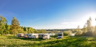 shutterstock_653608921_alicja-neumiler.jpg_zoom_1.jpg
