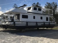houseboat-jpg.jpg