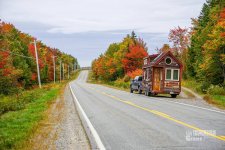 tiny-house-giant-journey-mobile-home-jenna-guillame-15.jpg