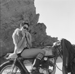 girlsonbikes10.jpg