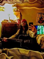 392975127_mirror.jpg