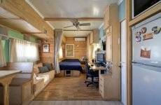 box-truck-to-solar-mobile-cabin-007.jpg