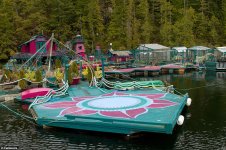 00578-3035438-The_structure_is_off_the_coast_of_Tofino_British_Columbia_a_town-a-5_1428816982615.jpg