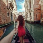 photographer-follows-girlfriend-around-the-world-holding-hand-photo-series-12.jpg