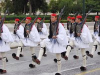 Evzones_at_Changing_of_the_Guard,_Syntagma_Square,_Athens.JPG