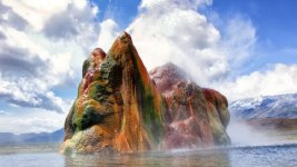 fly-geyser-6.jpg