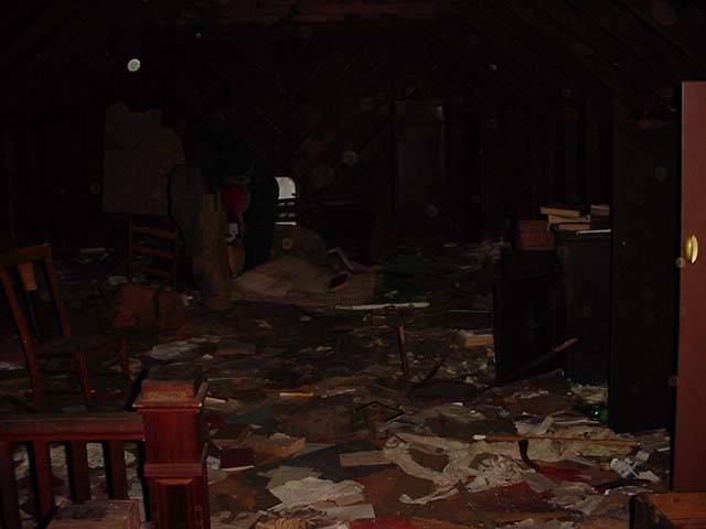 Click for original image 30k 640x480